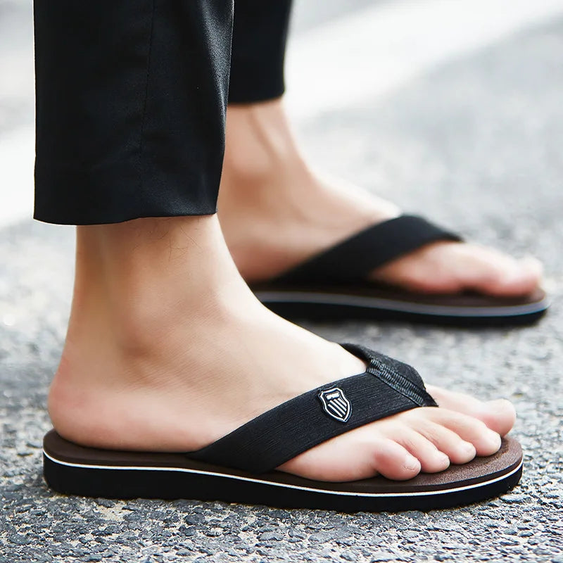 Men'S Casual Flip Flops Fashion Beach Shoes Men Summer Non-Slip Flat Slides Mens Slippers Indoor House Shoes Man Male Slipper